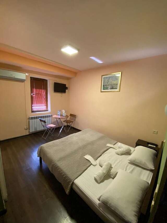 Хостелы Hostel Russia Moll Ереван-13